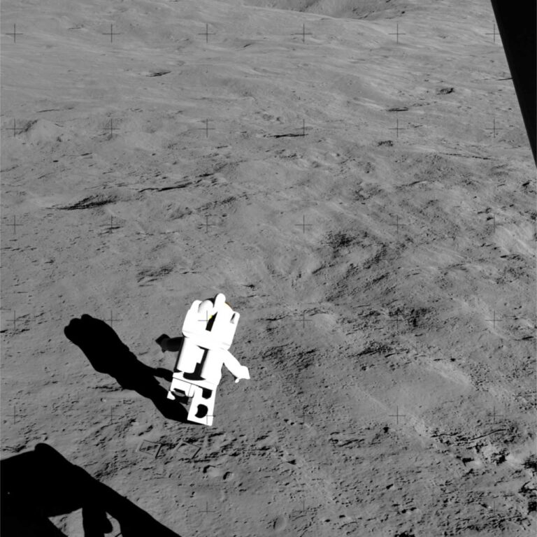 LEGO 10266 NASA Apollo 11 Maanlander - 10266 1 28