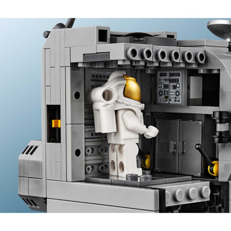 LEGO 10266 NASA Apollo 11 Maanlander - 10266 1 5 scaled