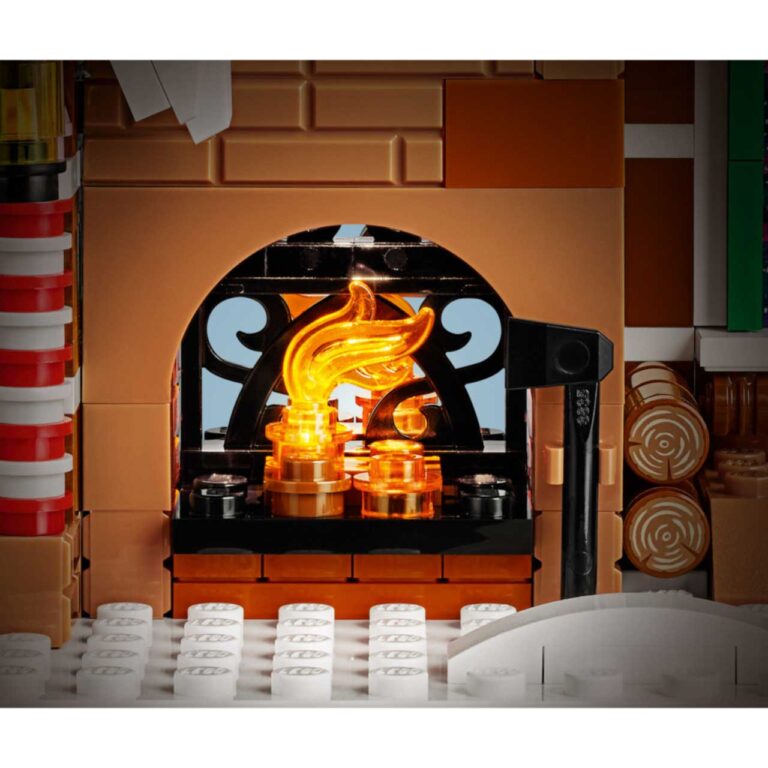 LEGO 10267 Peperkoekhuisje kerst - 10267 1 5 scaled