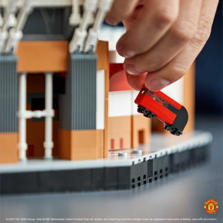 LEGO 10272 Creator Expert Old Trafford - Manchester United - 10272 1 100