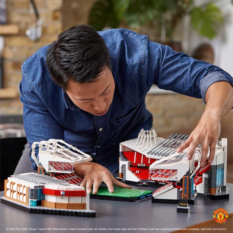 LEGO 10272 Creator Expert Old Trafford - Manchester United - 10272 1 111