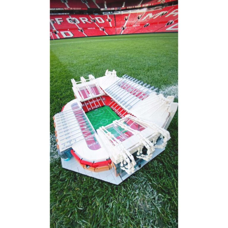 LEGO 10272 Creator Expert Old Trafford - Manchester United - 10272 1 130