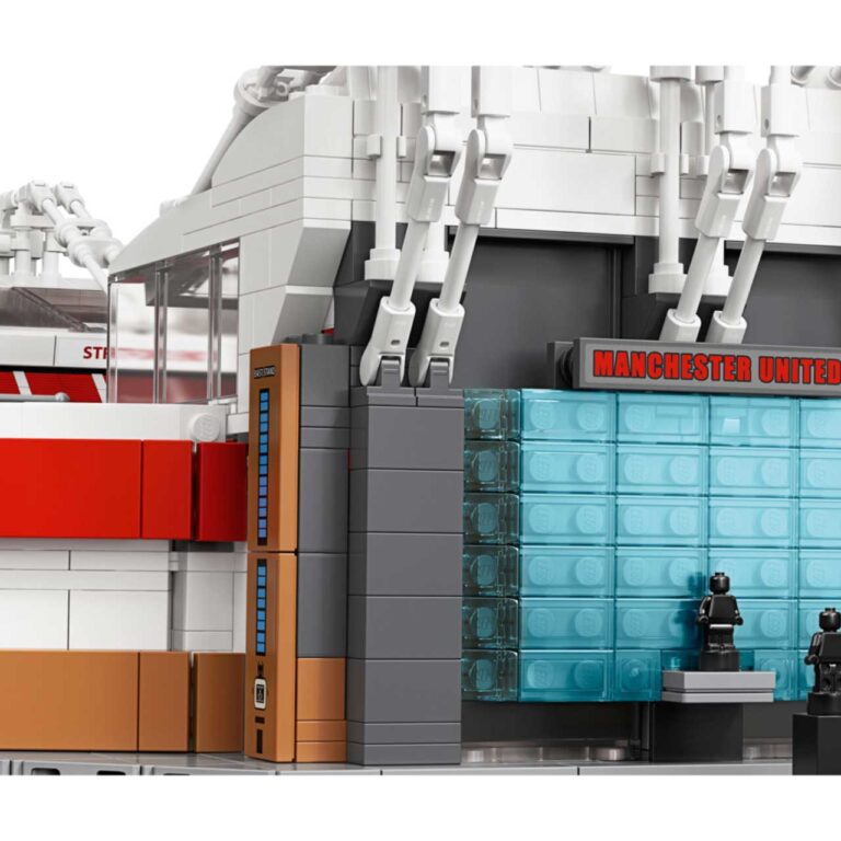 LEGO 10272 Creator Expert Old Trafford - Manchester United - 10272 1 155 scaled