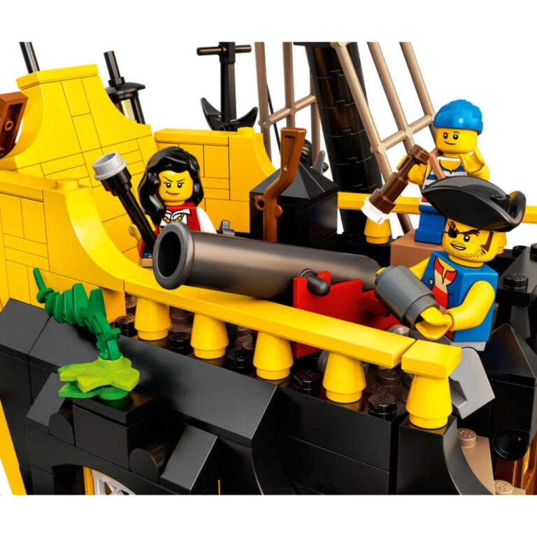 LEGO 21322 Piraten van Barracuda Baai - 21322 1 46 scaled