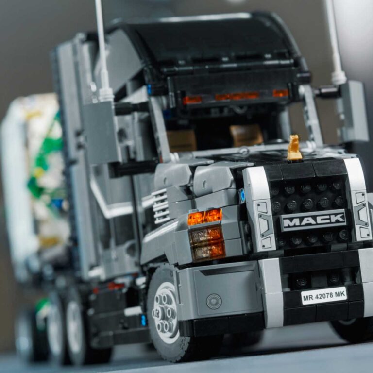 LEGO 42078 Technic Mack Anthem - 42078 1 12 scaled