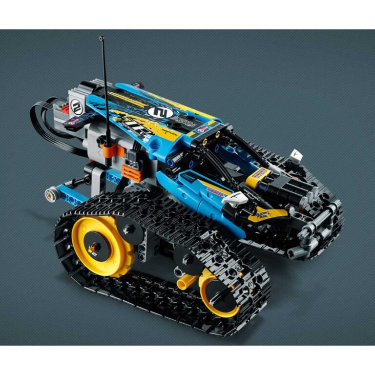 LEGO 42095 Technic Remote-Controlled Stunt Racer - 42095 1 7 scaled
