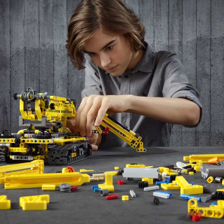 LEGO 42097 Technic Compacte rupsband kraan - 42097 1 11