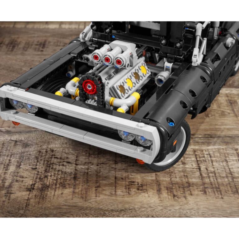 LEGO 42111 Technic Dom's Dodge Charger - 42111 1 17 scaled