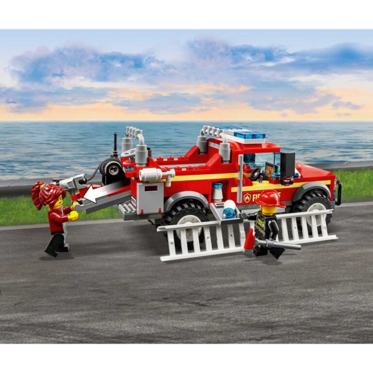 LEGO 60231 City Reddingswagen van brandweercommandant - 60231 1 4 scaled
