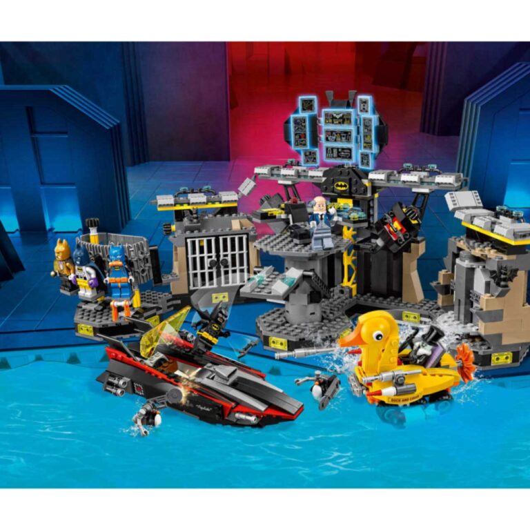 LEGO 70909 The Batman Movie Batcave inbraak - 70909 1 2 scaled