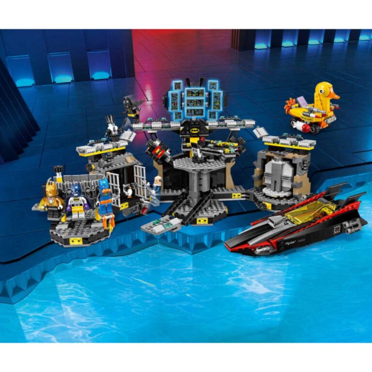 LEGO 70909 The Batman Movie Batcave inbraak - 70909 1 3 scaled
