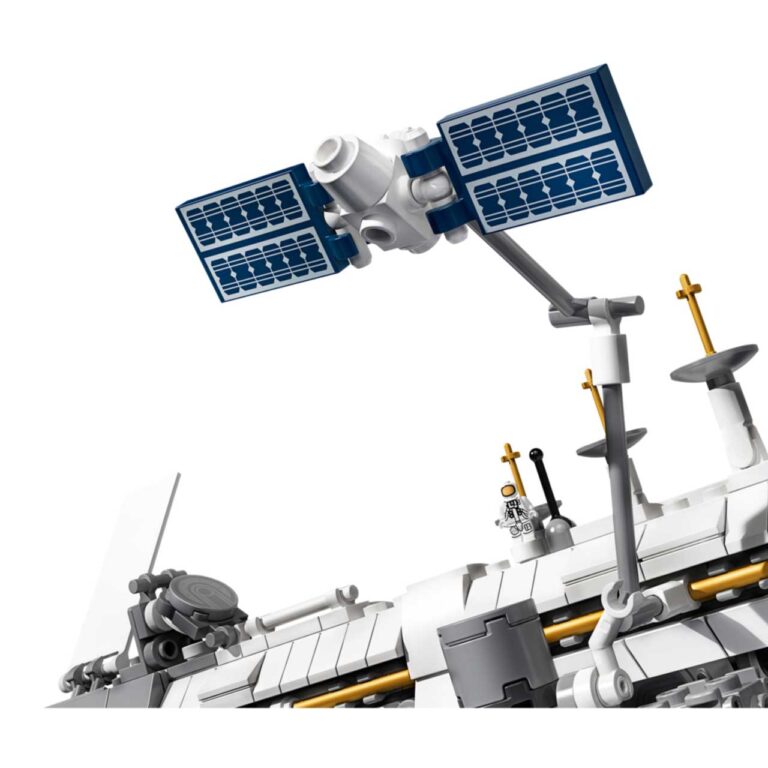 LEGO 21321 Ideas Internationaal ruimtestation - LEGO 21321 INT 42