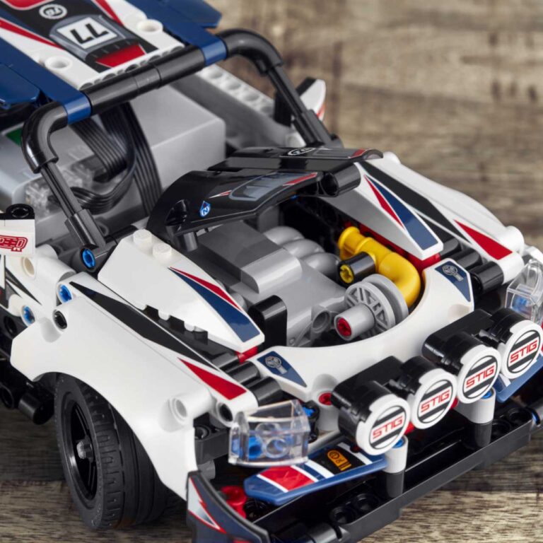 LEGO 42109 Technic Top Gear Rallyauto - LEGO 42109 INT 17