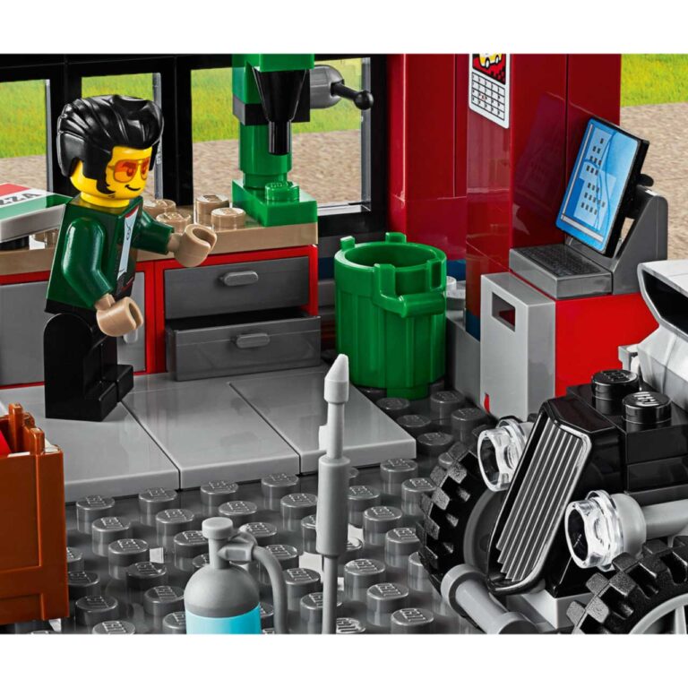 LEGO 60258 City Tuningworkshop - LEGO 60258 INT 7