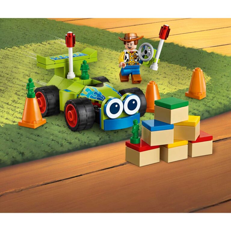 LEGO 10766 Woody & RC - LEGO 10766 INT 6 1
