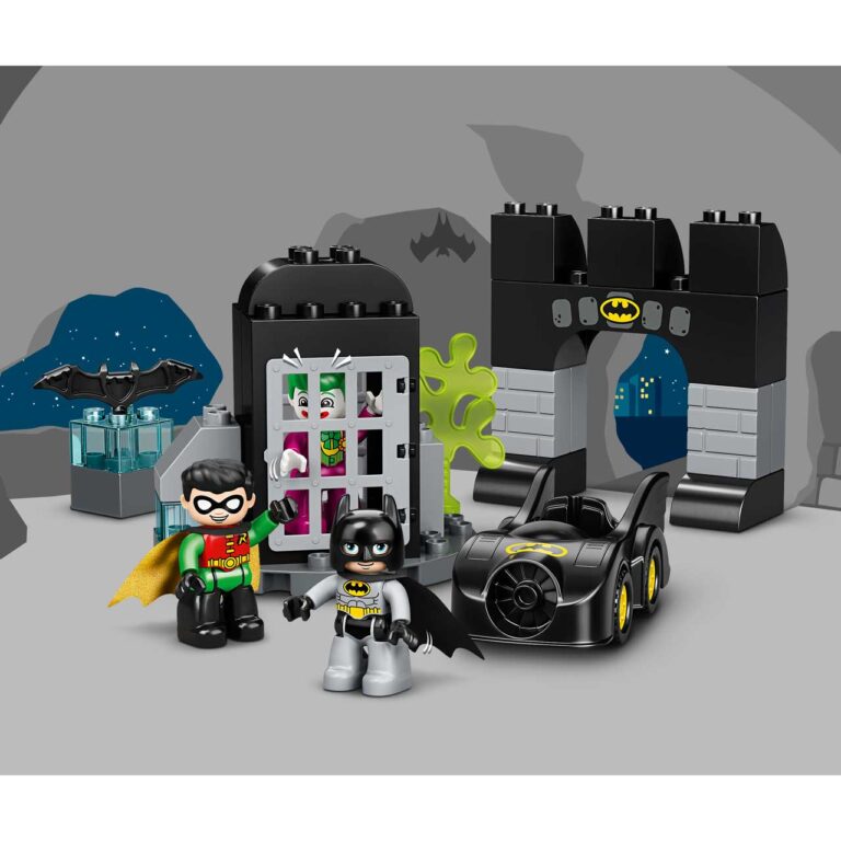 LEGO 10919 Batcave - LEGO 10919 INT 4