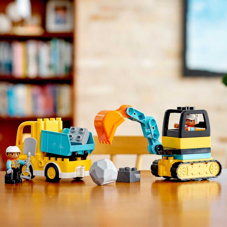 LEGO 10931 Truck & Graafmachine met rupsbanden - LEGO 10931 INT 13