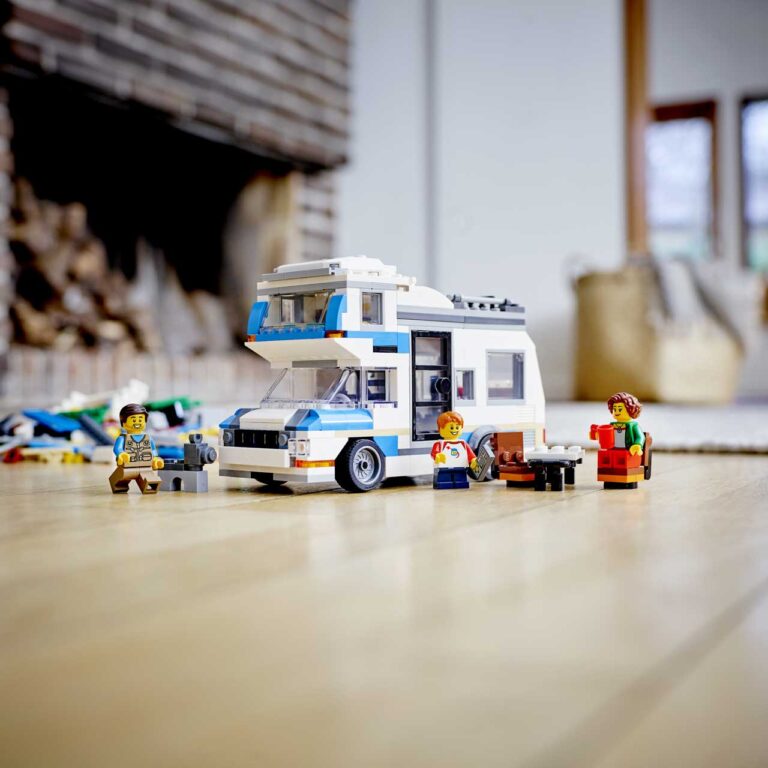 LEGO 31108 Familievakantie met caravan - LEGO 31108 INT 15