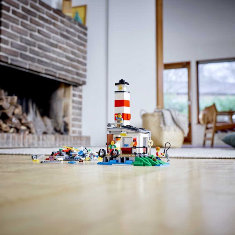 LEGO 31108 Familievakantie met caravan - LEGO 31108 INT 16