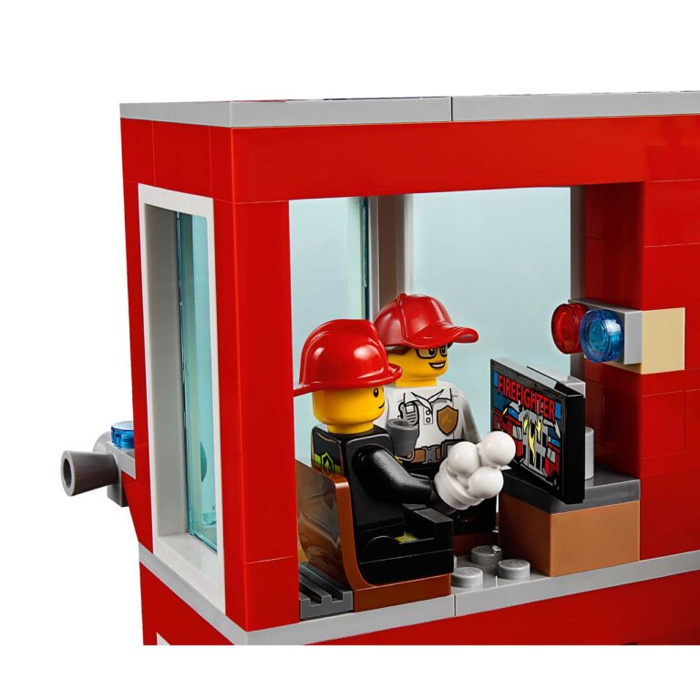 LEGO 60215 Brandweerkazerne - LEGO 60215 INT 17