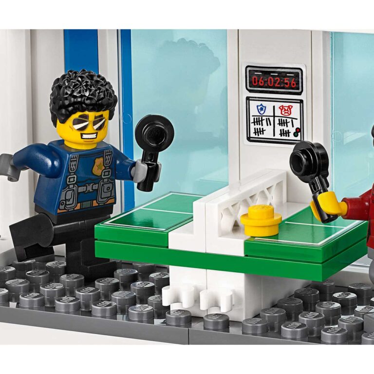 LEGO 60246 Politiebureau - LEGO 60246 INT 22