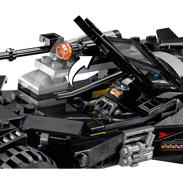 LEGO 76087 Flying Fox: Batmobile luchtbrugaanval - LEGO 76087 INT 13