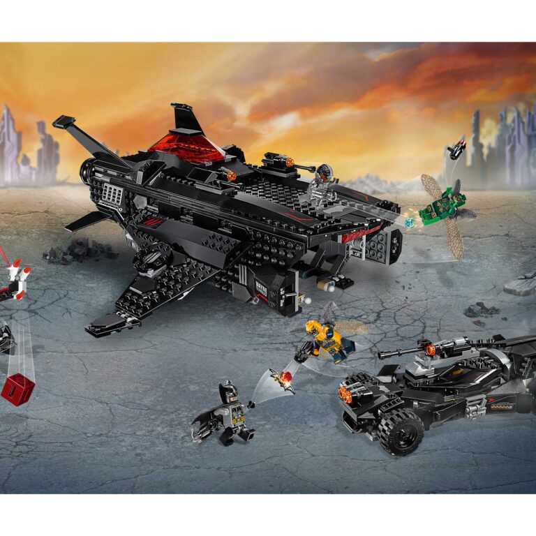 LEGO 76087 Flying Fox: Batmobile luchtbrugaanval - LEGO 76087 INT 5