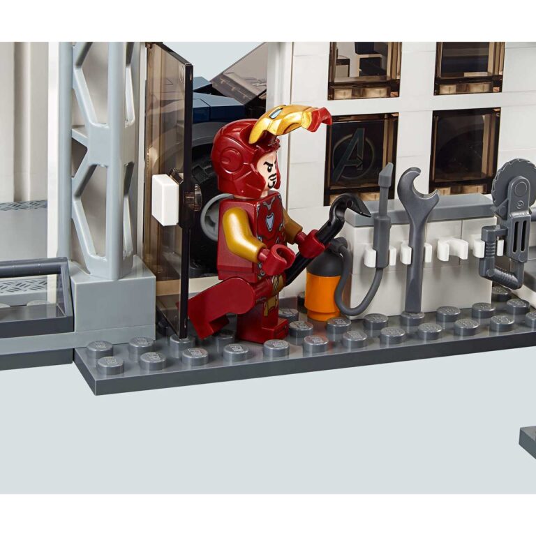 LEGO 76131 Strijd bij de basis van de Avengers - LEGO 76131 INT 5