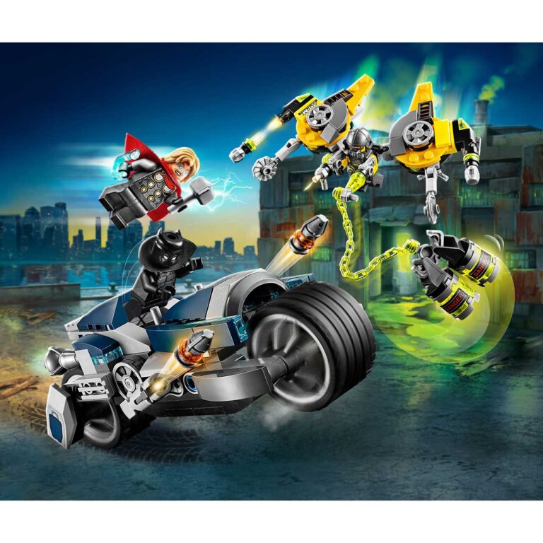 LEGO 76142 Avengers Speeder Bike aanval - LEGO 76142 INT 3