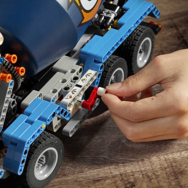 LEGO 42112 Technic Betonmixer - LEGO 42112 INT 16