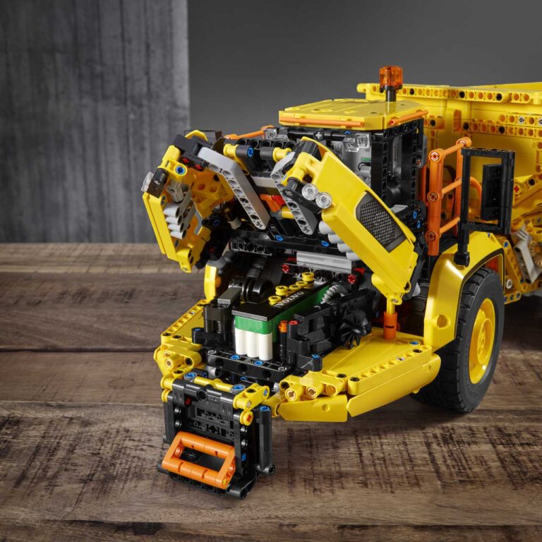 LEGO 42114 Technic Volvo 6x6 Truck met kieptrailer - LEGO 42114 INT 25