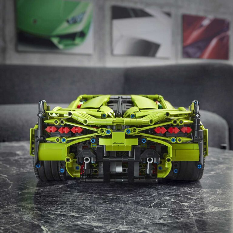 LEGO 42115 Technic Lamborghini Sián FKP 37 - LEGO 42115 INT 62
