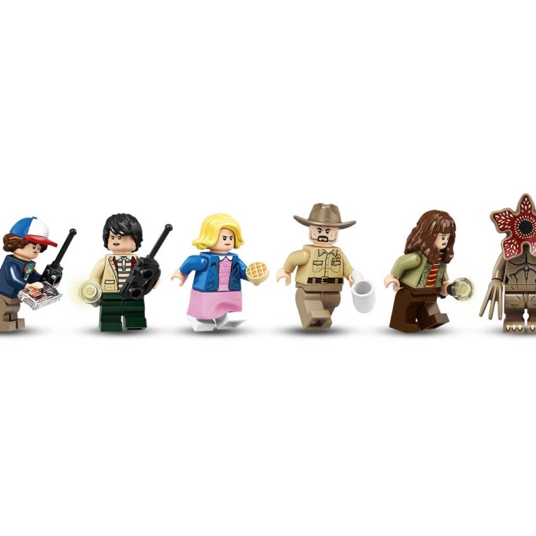 LEGO 75810 Stranger Things The Upside Down - LEGO 75810 INT 51