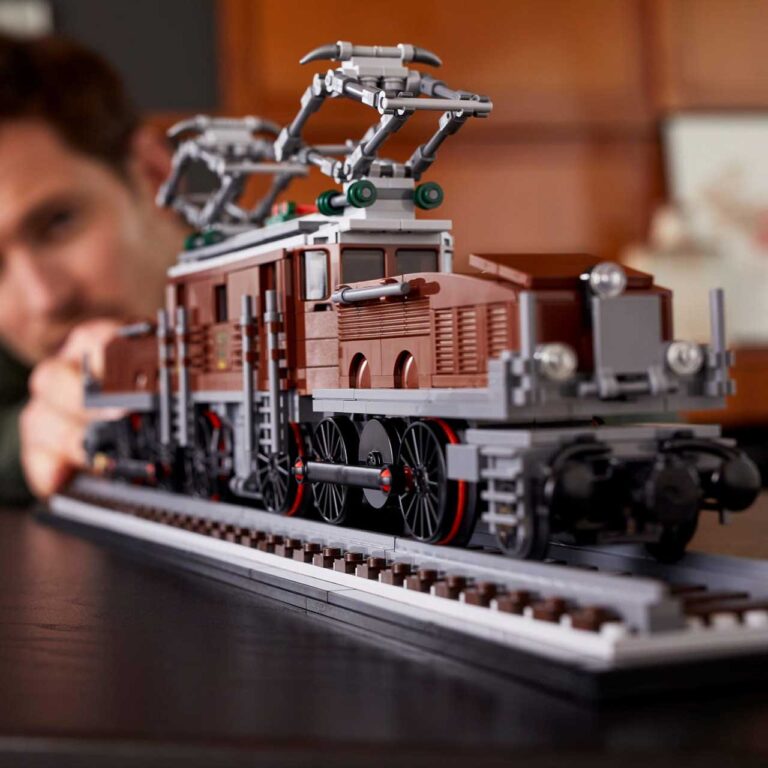 LEGO 10277 Krokodil Locomotief (lichte schade aan doos) - LEGO 10277 10