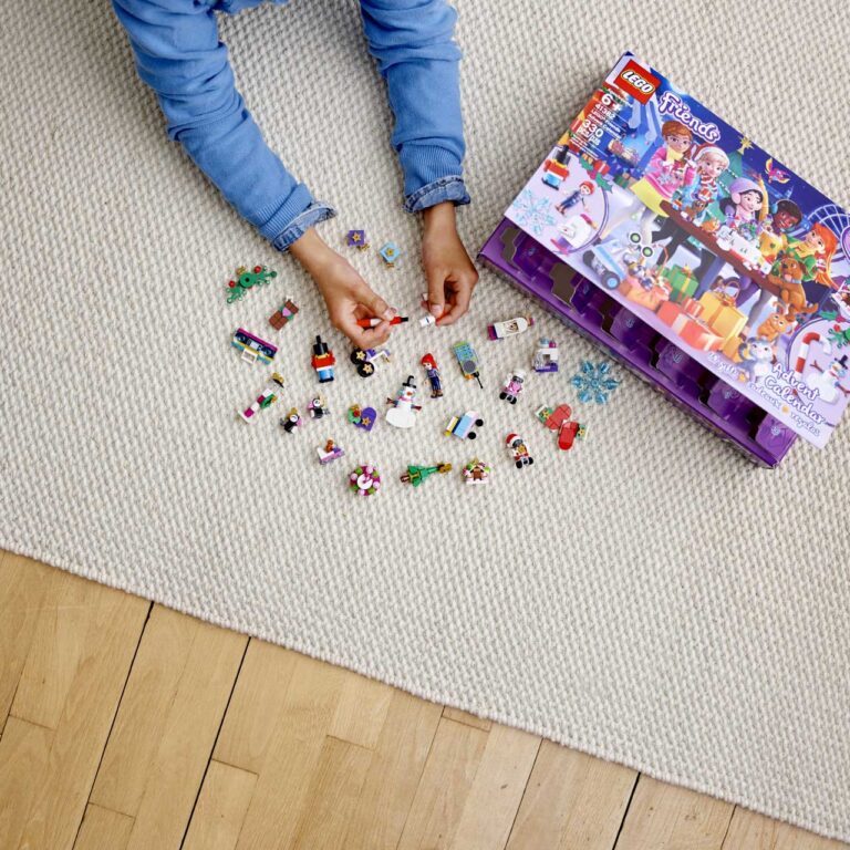 LEGO 41382 Friends adventkalender (2019) - LEGO 41382 INT 3