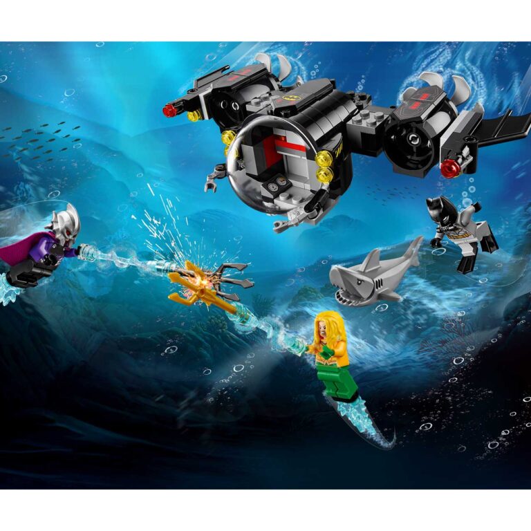 LEGO 76116 Batman Batduikboot en het onderwatergevecht - LEGO 76116 INT 4