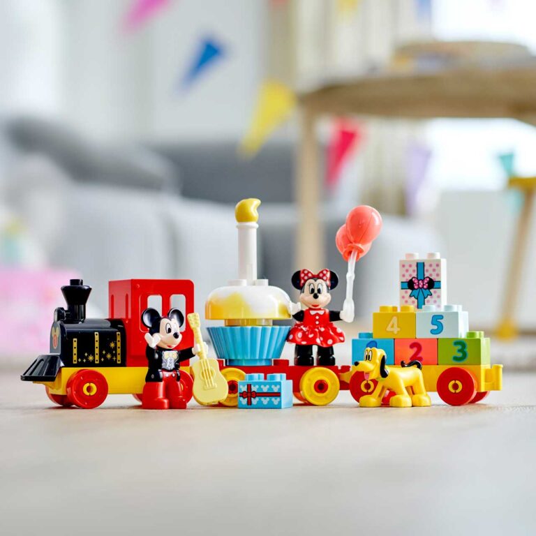 LEGO 10941 DUPLO Mickey & Minnie Verjaardagstrein - 10941 Lifestyle envr crop