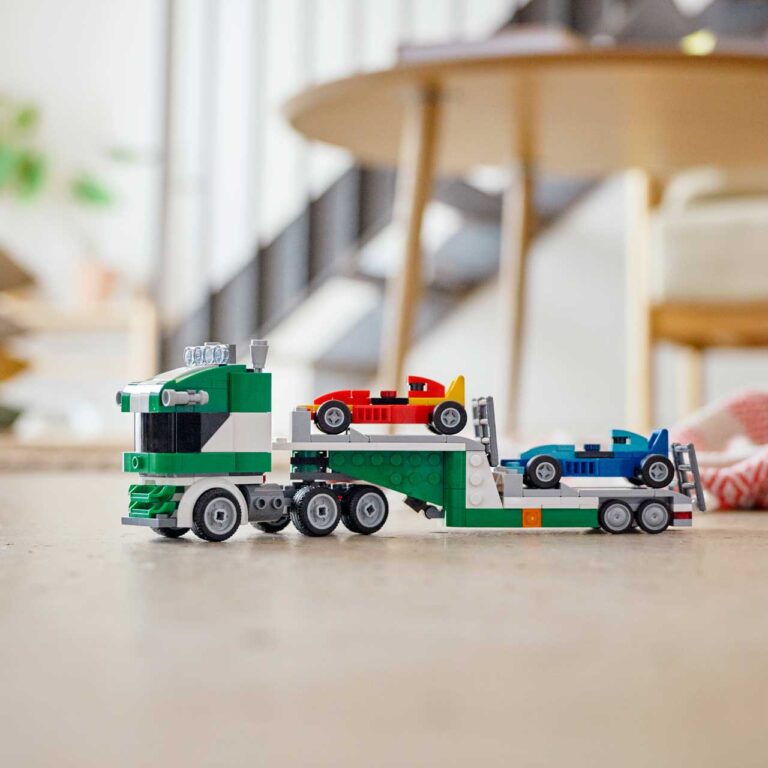 LEGO 31113 Creator Racewagen transportvoertuig - 31113 Lifestyle envr crop