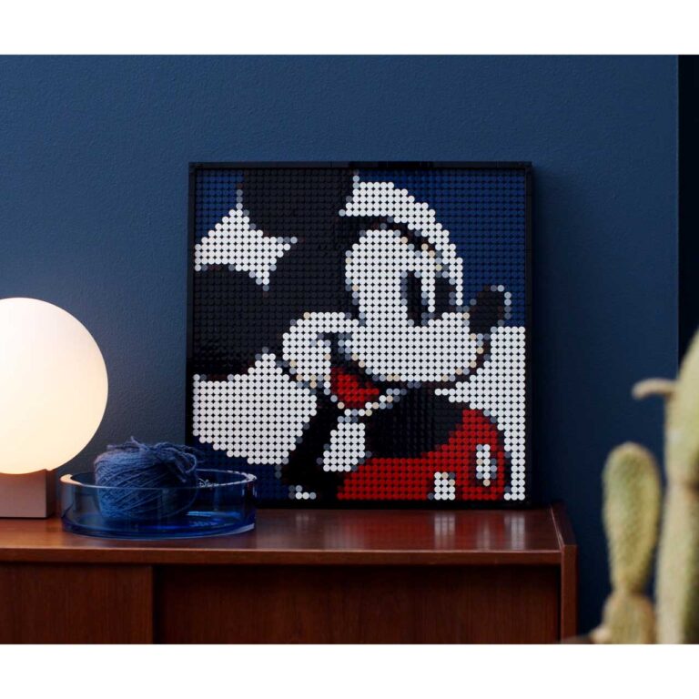 LEGO 31202 Art Disney's Mickey Mouse - 31202 ShopperVideo 19s 16x9