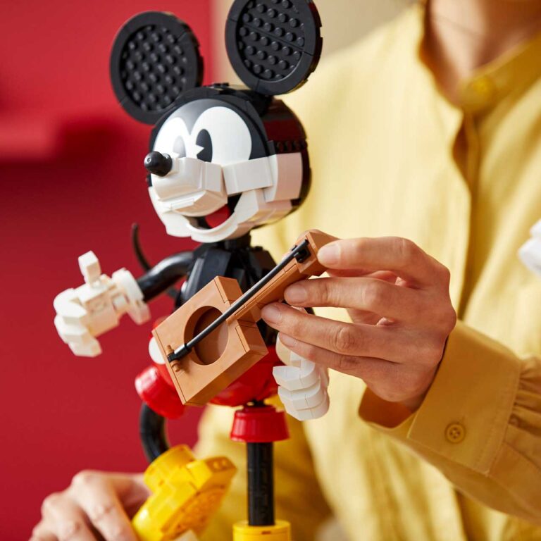 LEGO 43179 Disney Mickey Mouse & Minnie Mouse - 43179 Lifestyle 05