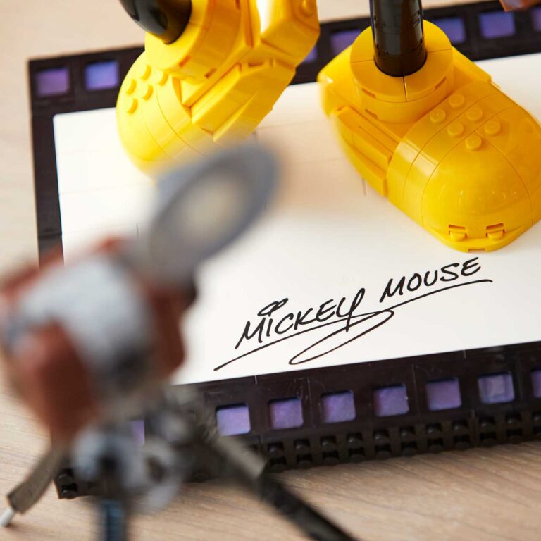 LEGO 43179 Disney Mickey Mouse & Minnie Mouse - 43179 Lifestyle 08
