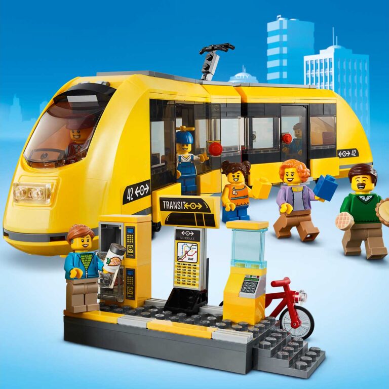 LEGO 60271 City Marktplein - 60271 Feature3
