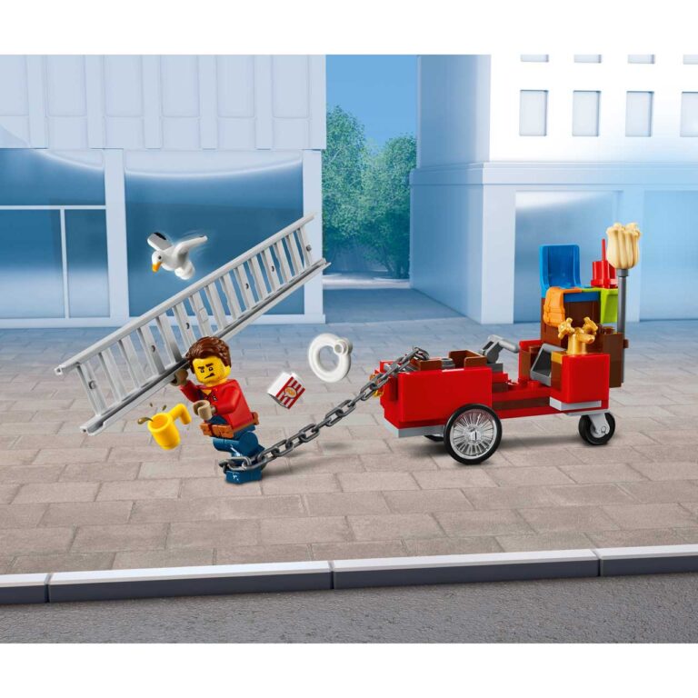 LEGO 60271 City Marktplein - 60271 WEB SEC05