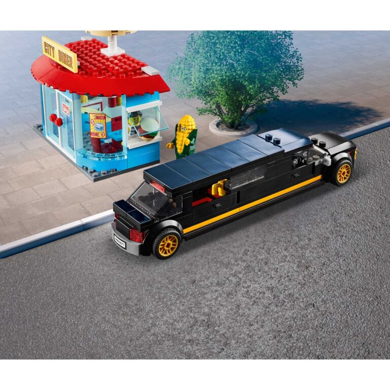 LEGO 60271 City Marktplein - 60271 WEB SEC09