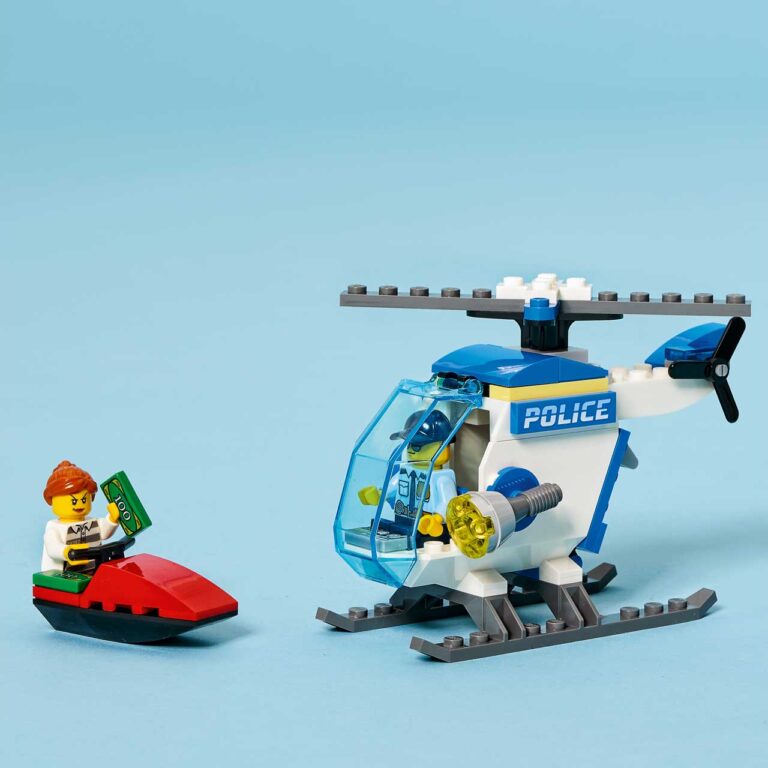 LEGO 60275 City Politiehelikopter - 60275 Lifestyle envr crop