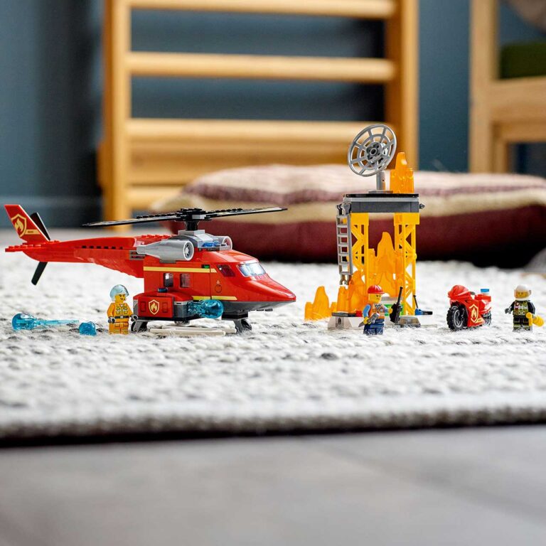 LEGO 60281 City Reddingshelikopter - 60281 City 1HY21 EcommerceMobile US 1500x1500 NOTEXT 5