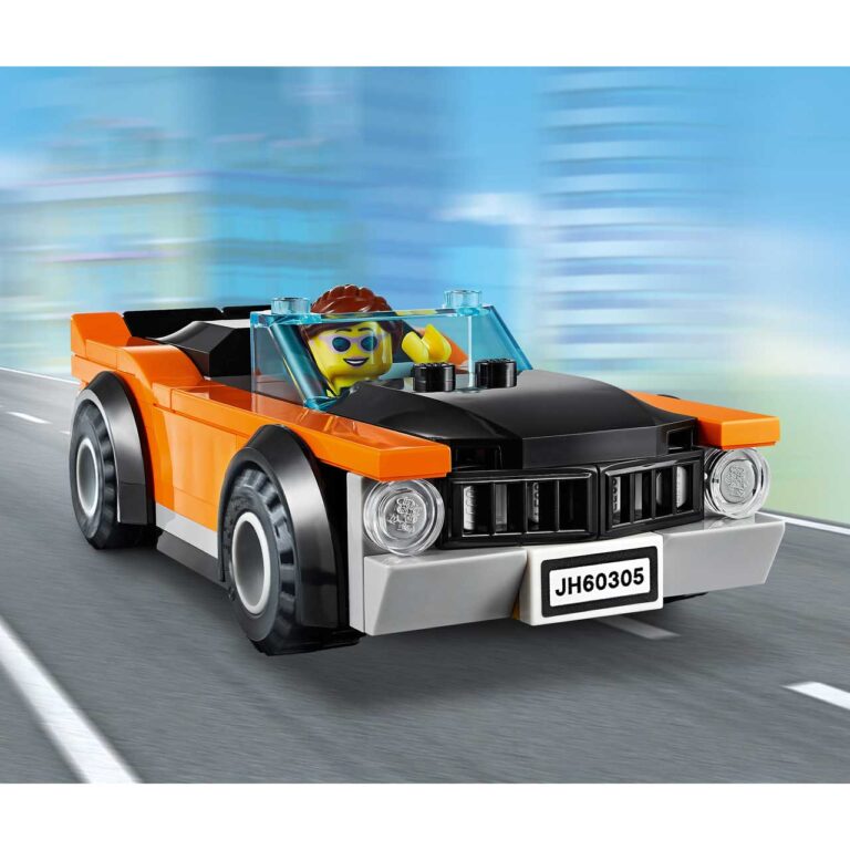 LEGO 60305 City Autotransportvoertuig - 60305 WEB SEC03