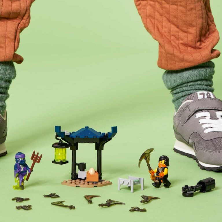 LEGO 71733 Ninjago Epische Strijd set - Cole tegen Spookstrijder - 71733 Lifestyle envr crop