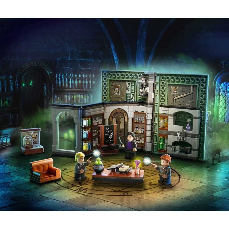 LEGO Harry Potter Zweinstein Momenten Bundel (4 sets) - 76383 WEB SEC05