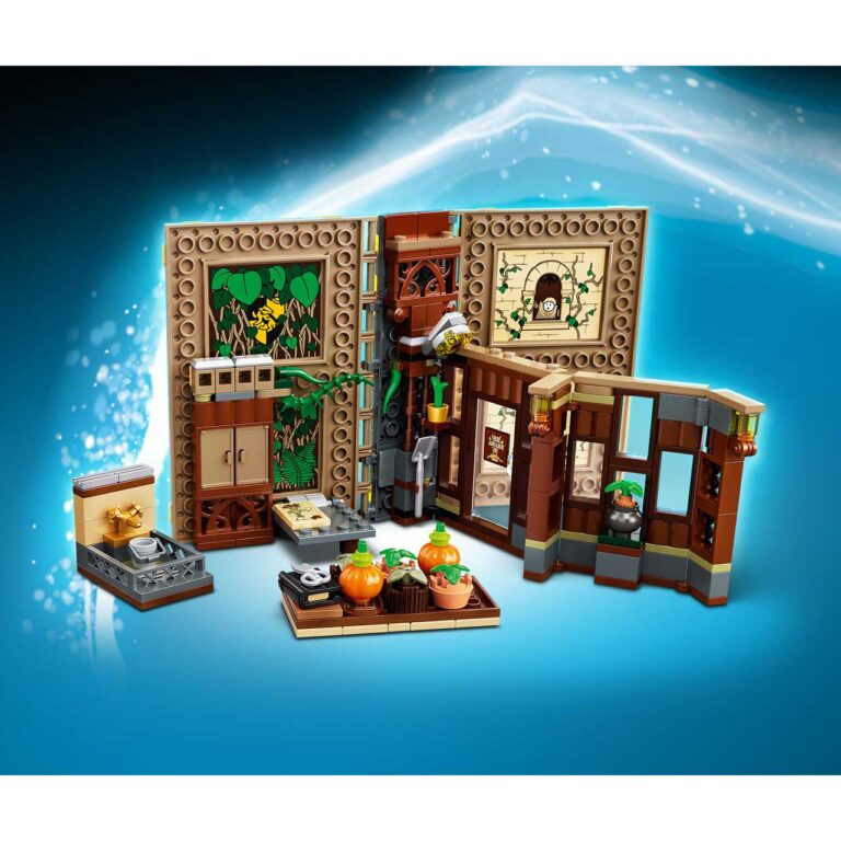 LEGO 76384 Harry Potter™ Zweinstein™ Moment: Herbologieles - 76384 WEB SEC01
